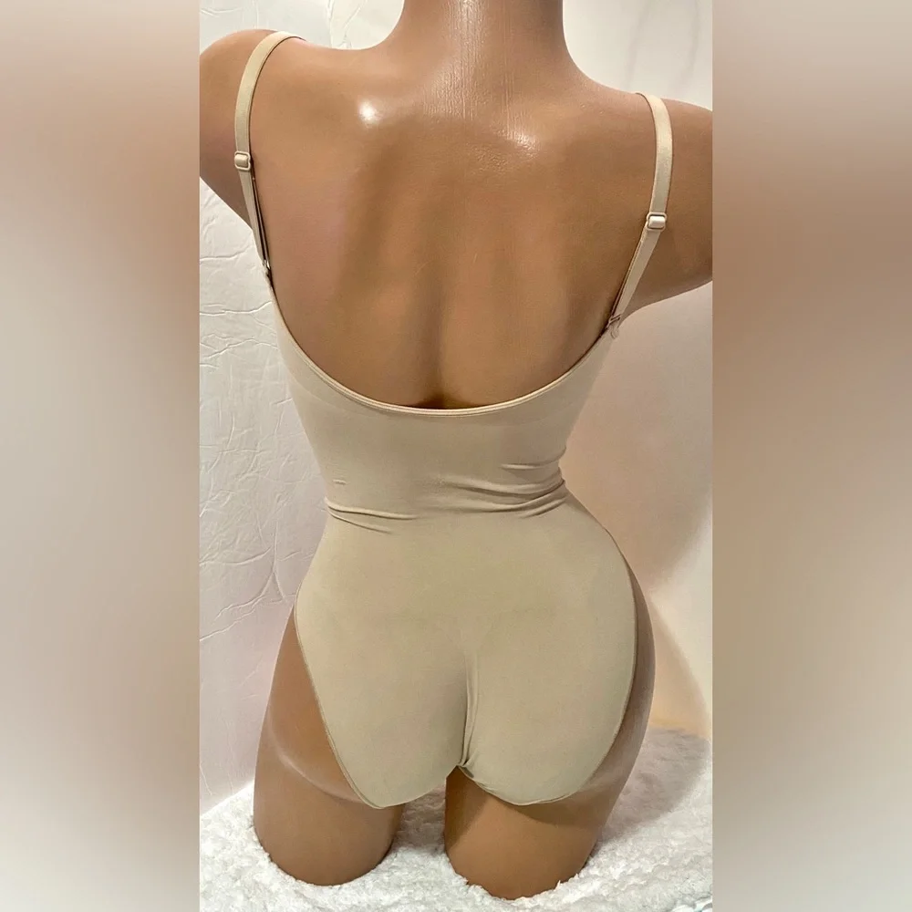 Skims Seamless Sculpting Brief Bodysuit L/XL - Picture 6 of 6